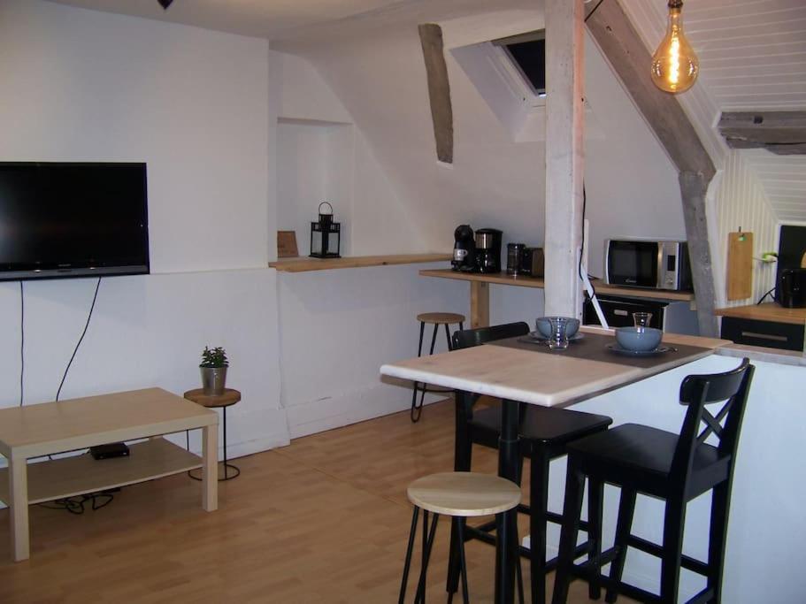 Rennes: Studio 4 Couchages, Proche Commerces, Bus. 外观 照片